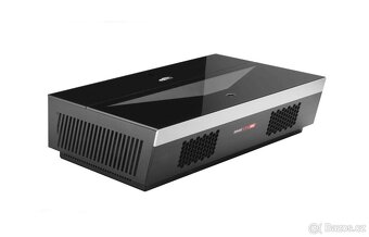 Prodám špičkový italský projector SIM2 xTV 4K UST - 4