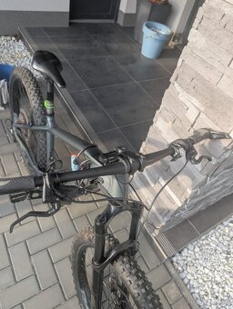 Elektrokolo Focus Jam2  27.5" - 4