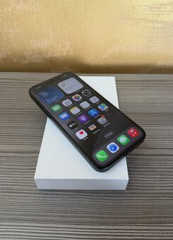 Apple iPhone 15 Pro Max 256GB černá, 100% baterie - 4