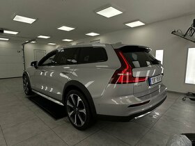 VOLVO V60 CROSS COUNTRY 145 kW ULTIMATE - 4