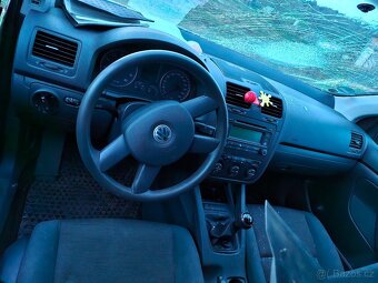 ND VW Golf 5 - 4