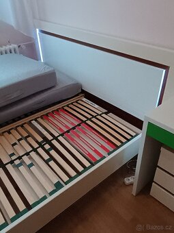Kompletní bilá Postel 200x180 cm, vysoký lesk - 4