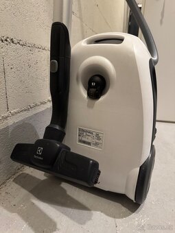 Electrolux UltraSilencer EUS8ALRGY - 4