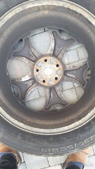 prodám ALU kola včetně pneu - orig. Mazda CX-7 - 4