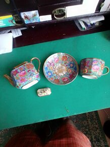 Starožitný porcelánový hrníček s podšálkem+ konýfka s víčkem - 4