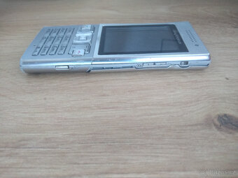 SONYERICSSON T700 na díly - 4