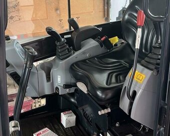 Minibagr Kubota KX16-4 - 4