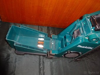 stavební radio MAKITA BMR-100 - 4
