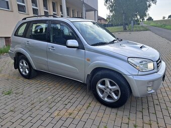 TOYOTA RAV4 2.0 D-4D 85kW 4x4 ALU, KLIMA, TAŽNÉ, STK 2026 - 4