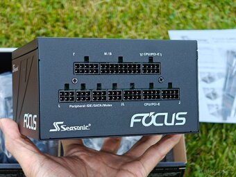 750W platinový PC zdroj Seasonic Focus Plus Platinum - 4