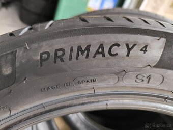 Pneu 235/50/19 103 V XL Michelin - 4