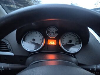 Peugeot 207 - 4