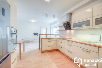 Prodej krásného bytu 3+kk na ul. Jarmily Glazarové - 4