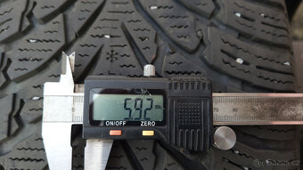 Zimní pneu Nokian 235/50/19 XL, sada - 4