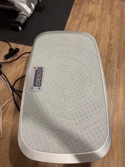 1000 Klarfit Vib 1000 vibrační plošina - 4