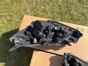 Toyota Yaris svetlomety 2014-2020 - 4