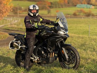 CF Moto 700 MT Adventure - 4