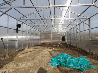 Skleník z polykarbonátu - 4