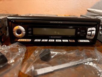 Autoradia Sony, Blaupunkt, Sanyo, Alpine - 4