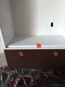 Skřínky a taburet - 4