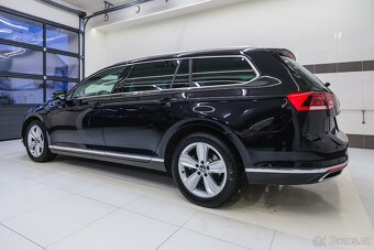 Volkswagen Passat b8 2020 2.0TSI 140kW Elegance CZ 1.maj - 4