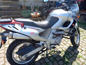 Aprilia - 4