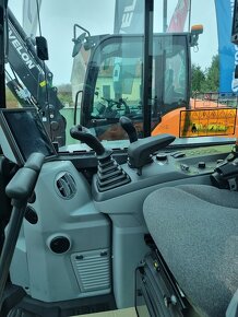 Kompaktní rypadlo DEVELON DX55R-7 - 4