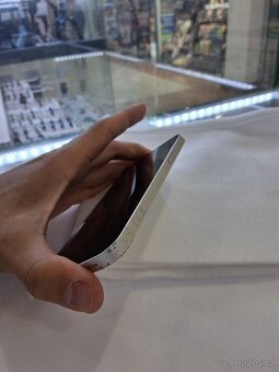 Apple iPhone 12 64GB - 4