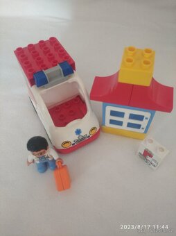 Lego Duplo 10527 sanitka, záchranka - 4