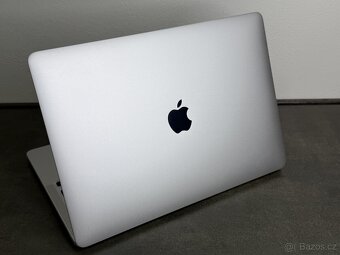 MacBook Pro 13'' 2020 / M1 / 16GB / 512GB SSD / Silver - D - 4