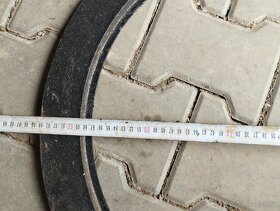 Betonové skruže, betonové poklopy a litinové poklopy - 4