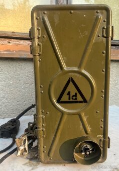 Radiostanice R - 108d + P 312 ze sluchátky a manuálem - 4