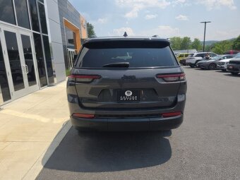 2023 Jeep Grand Cherokee L Altitude 4WD 3.6 - 4