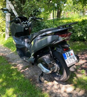 Skútr Honda PCX 125 rv. 2019 - 4