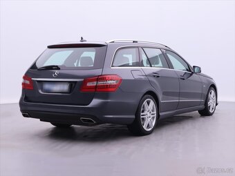 Mercedes-Benz Třídy E 3,0 350CDI 170kW 4Matic AMG (2010) - 4