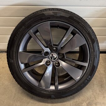 Alu kola Škoda Superb R18, 235/45 R18 6mm, 5x112 - 4
