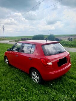 Škoda Fabia II (r. 2009) 1,2 benzín - 4