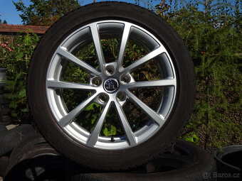 Golf/Passat/Superb/Octavia - zánovní zimní alu 17" 5x112 - 4