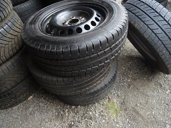 Volkswagen t5 t6 plech kola + zimní pneu 215/65/16C - 4