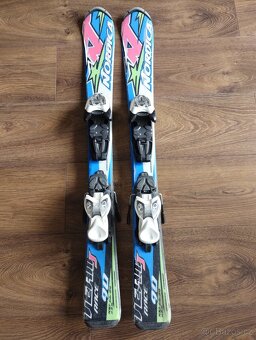 Lyže 80cm a 90 cm + lyžařské boty 19,5 - 4