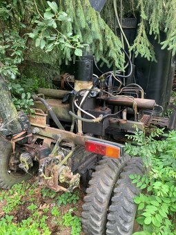 Traktor domácí výroby V3S s hydraulickou rukou - 4