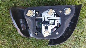 Zadné svetlo BMW E39, facelift - 4