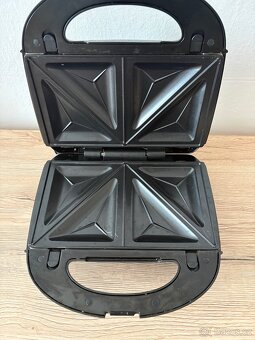 Sendvičovač / toustovač 3v1 - 4