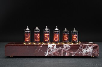 Stolní digitronové hodiny. Mramor. - 4