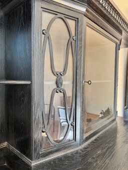 Starožitný příborník - 4