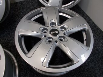 Alu kola 7x16 ET52 5x112x66,5 originál Mini - 4