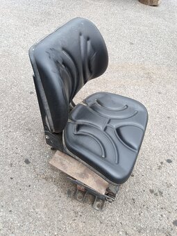 PRODÁM SEDAČKU ZETOR 5611,5718,6718,6911 - 4