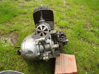motor - 4