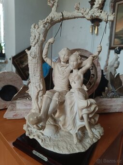 Socha Capodimonte G.Armani výš. 40cm. - 4