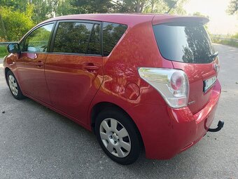 Toyota Verso 1.8 Valvematic / Benzín / 2010 - 4